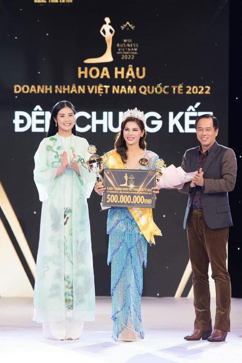 CEO Nguyễn Kim Thuỷ đăng quang ngôi vị Á hậu 1 Doanh nhân Việt Nam Quốc tế 2022