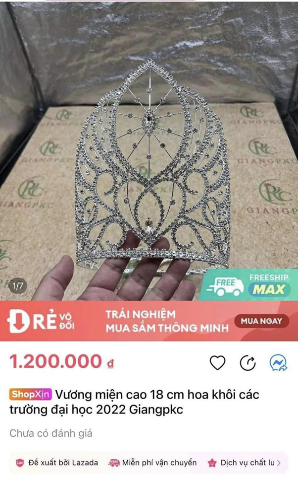 Bà Trần Huyền Nhung phát hiện vương miện rởm của nhà tài trợ Ngô Anh Thắng có giá 1.200.000 đồng. 