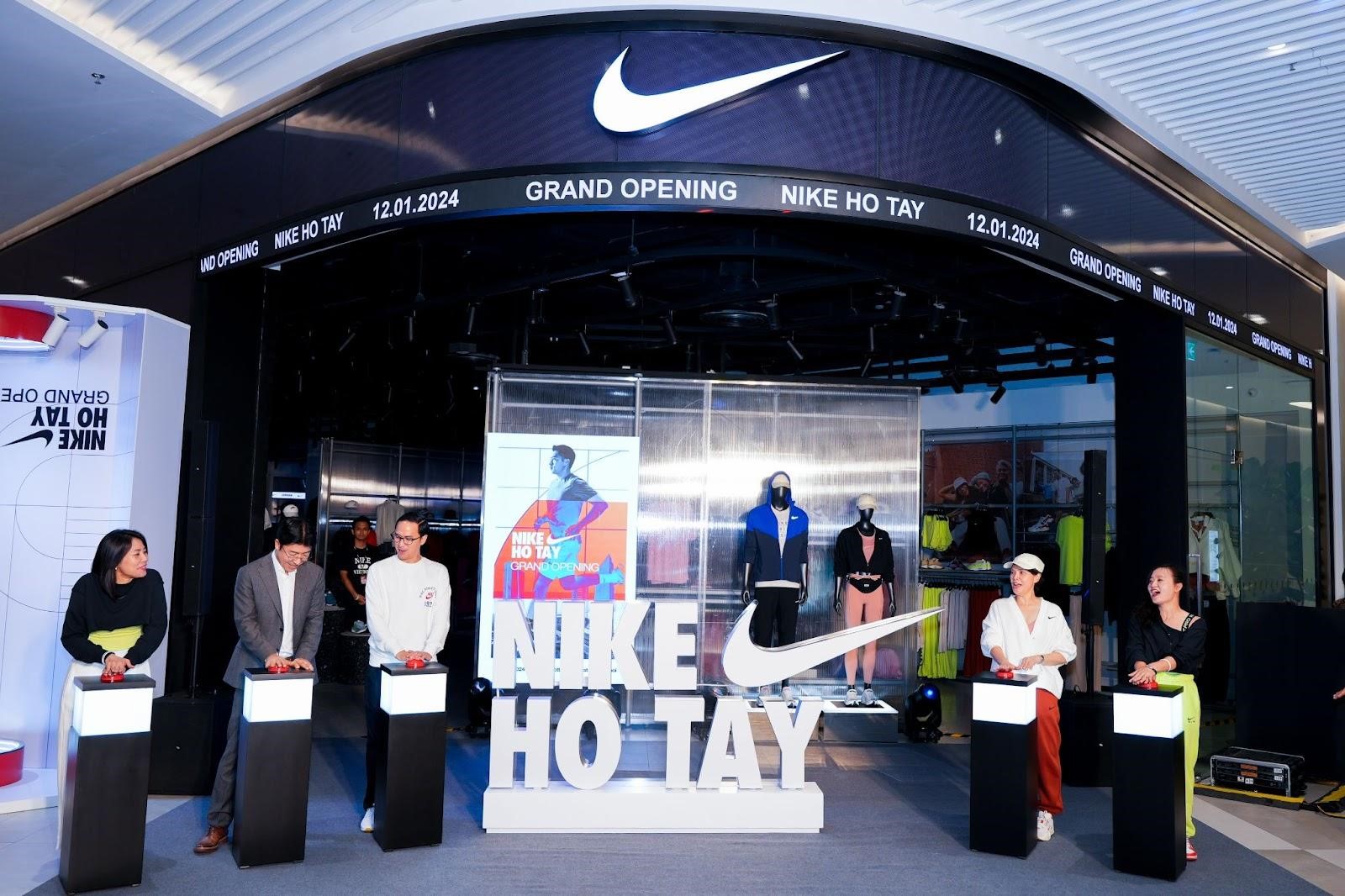 Nike Hồ Tây - Không gian mua sắm hiện đại theo tiêu chuẩn quốc tế